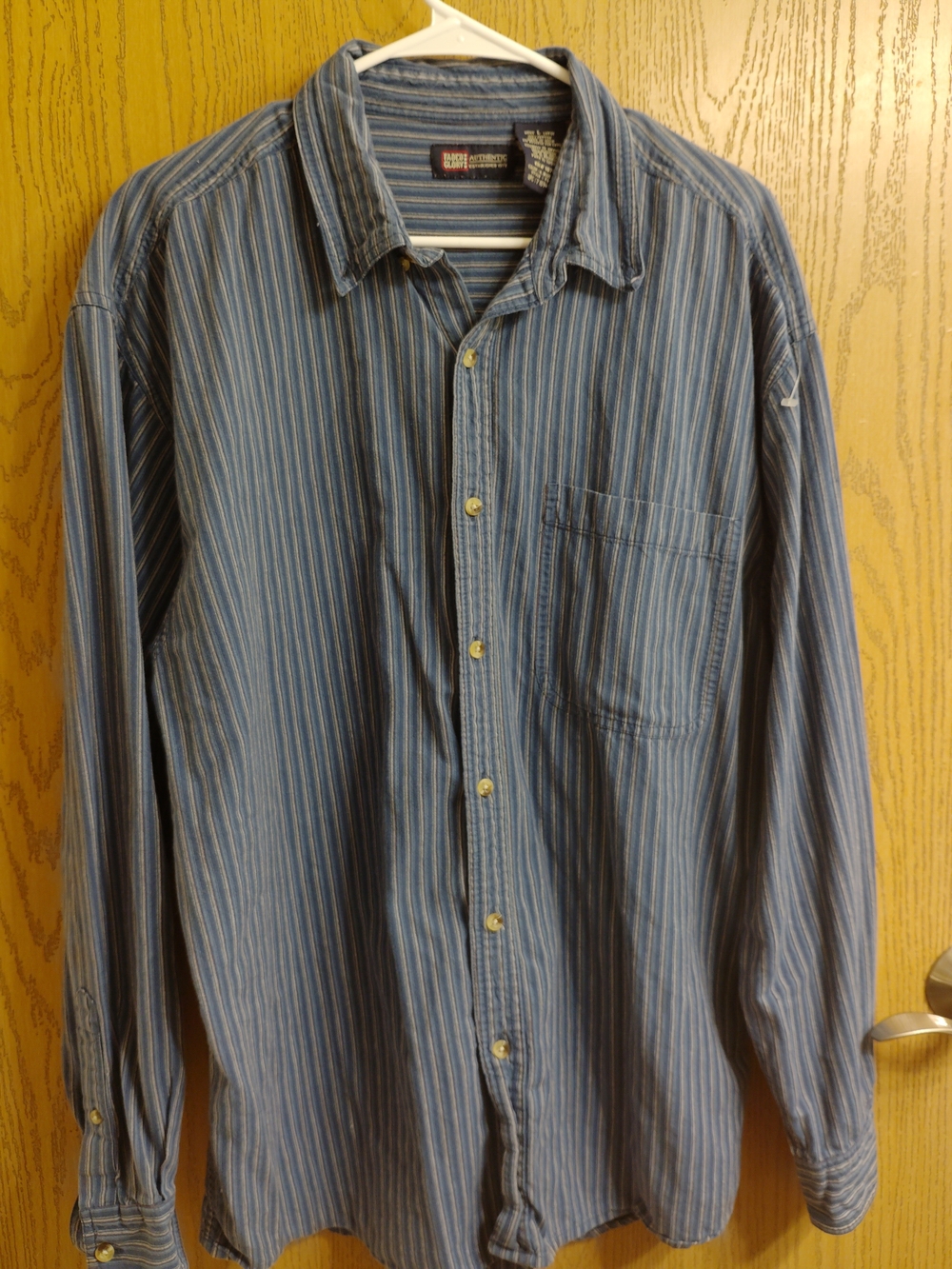 Faded Glory Men's Blue and White Striped Casual Button-Down Shirt